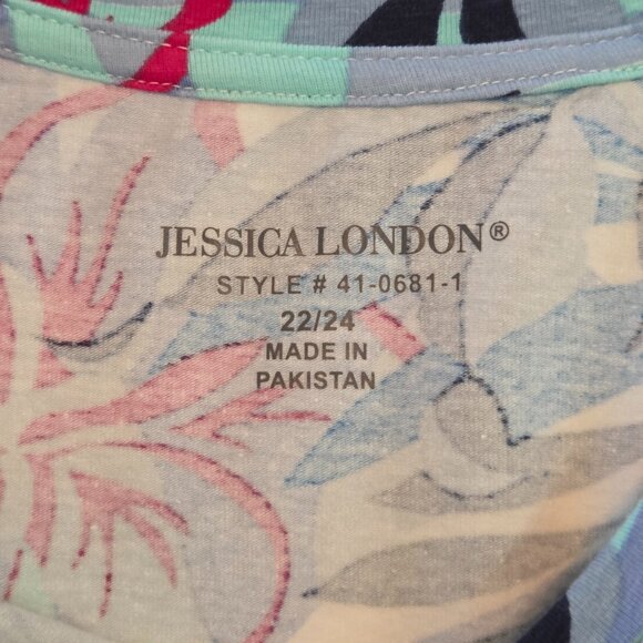 NWOT - Jessica London Floral 3/4 Sleeve Top – Size 22/24 - Picture 2 of 9